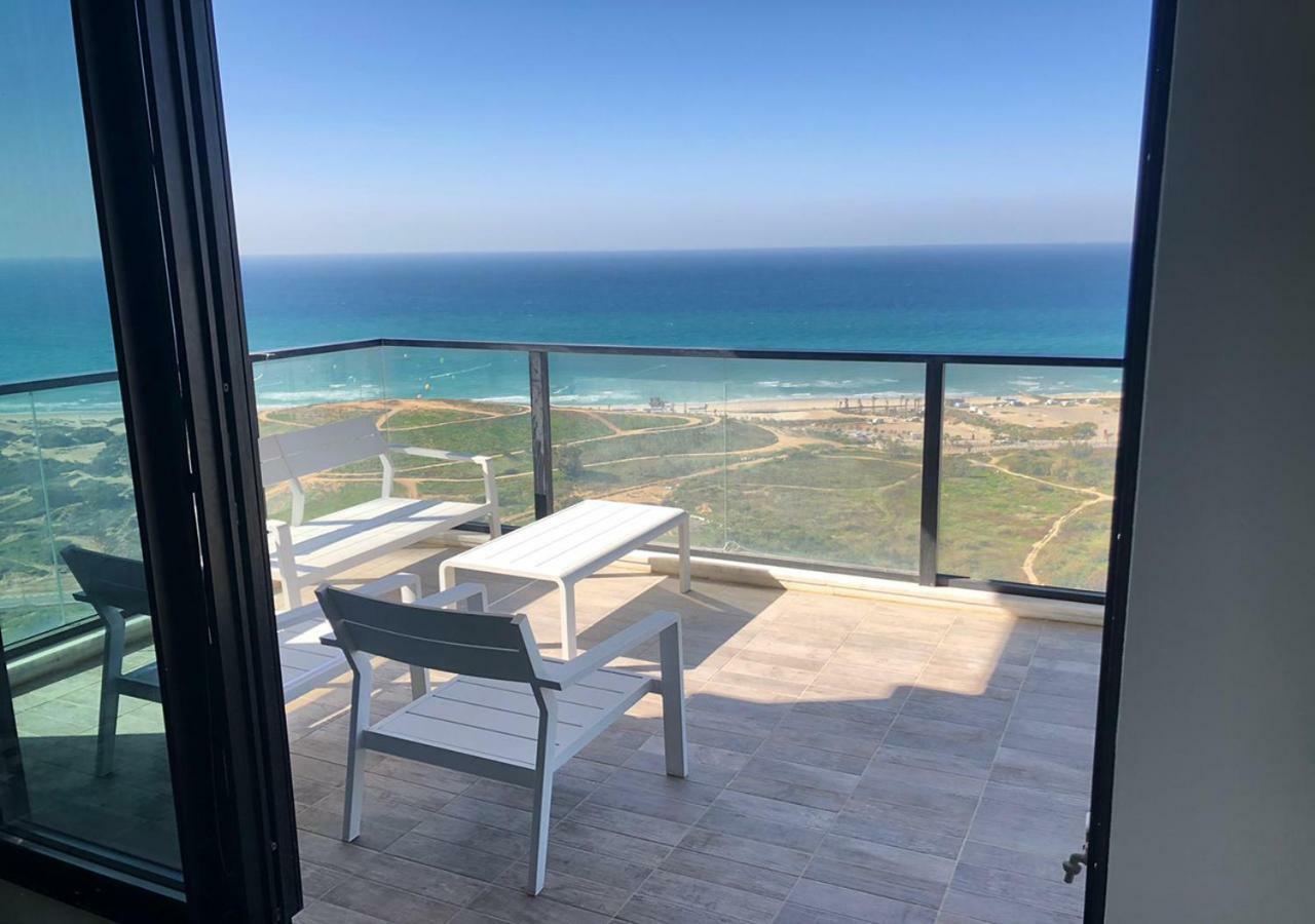 Oַ&O Group- Luxury Apt Tower Best Sea View バト・ヤム エクステリア 写真