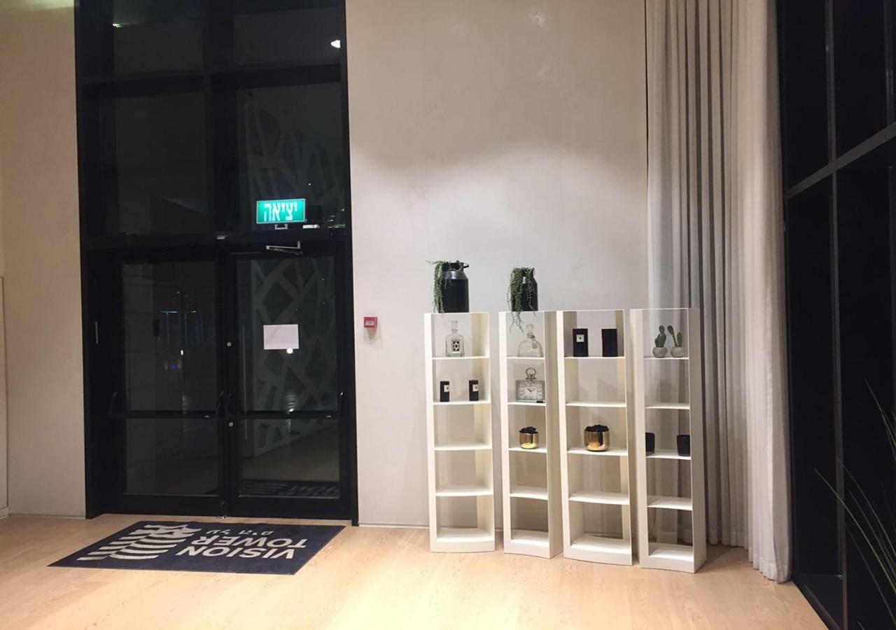 Oַ&O Group- Luxury Apt Tower Best Sea View バト・ヤム エクステリア 写真